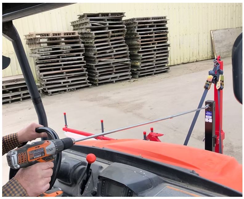 Smucker Manufacturing Manual Boom Lift | WWHBLK