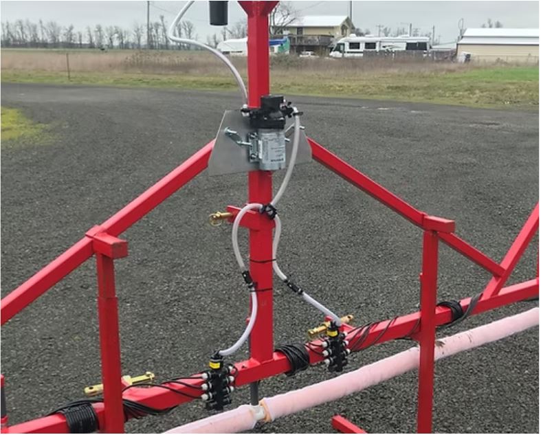 Smucker Manufacturing Weed Wiper Stand | WWRC01